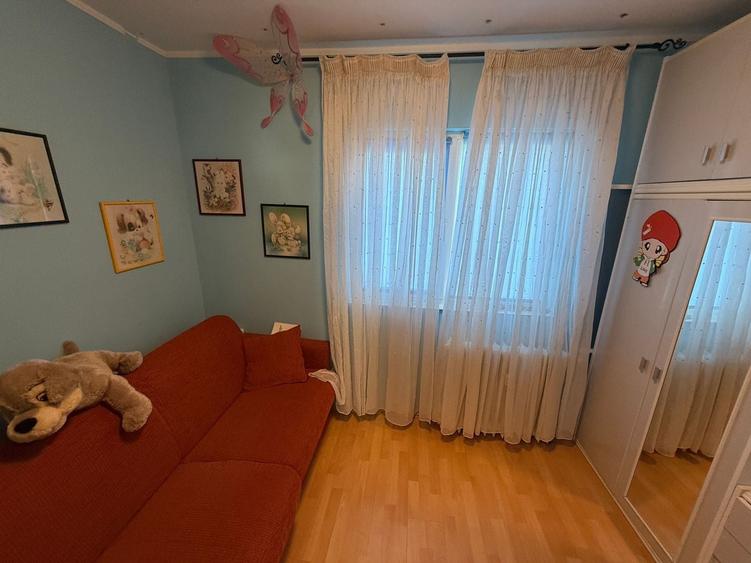 Apartament cu 3 camere decomandat în Inel I