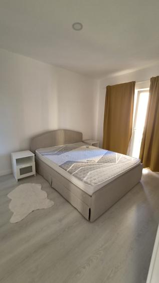 Apartament cu 3 camere semidecomandat în Crețuleasca