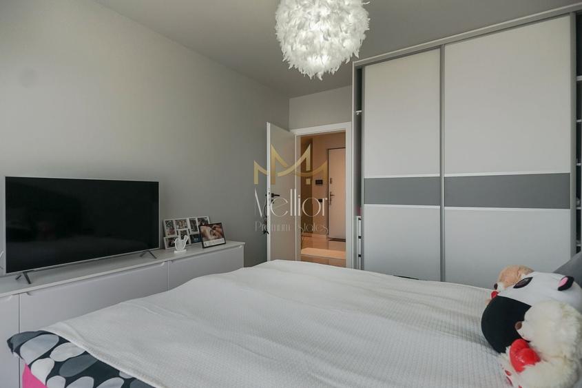 Apartament cu 3 camere semidecomandat, mobilat în Zorilor