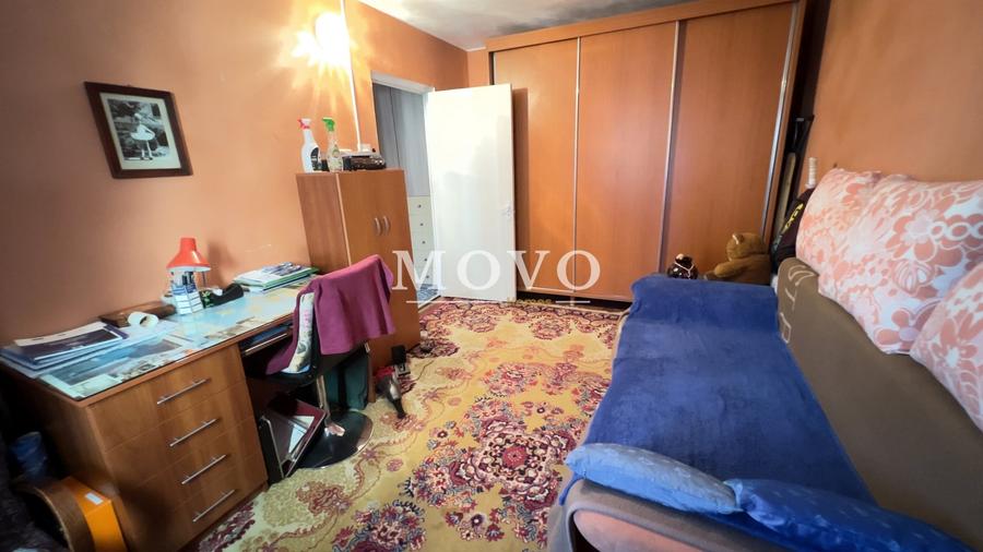 Apartament cu 3 camere semidecomandat, mobilat în Soarelui