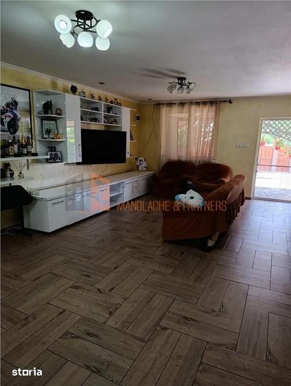 Casă cu 4 camere decomandat cu Teren 546 Mp în Merei