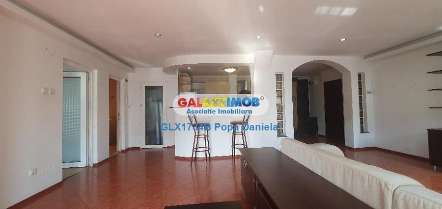 Apartament cu 3 camere semidecomandat în Timișoara