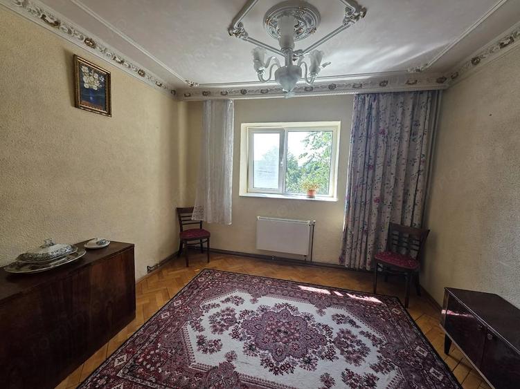 Apartament cu 4 camere decomandat în Militari