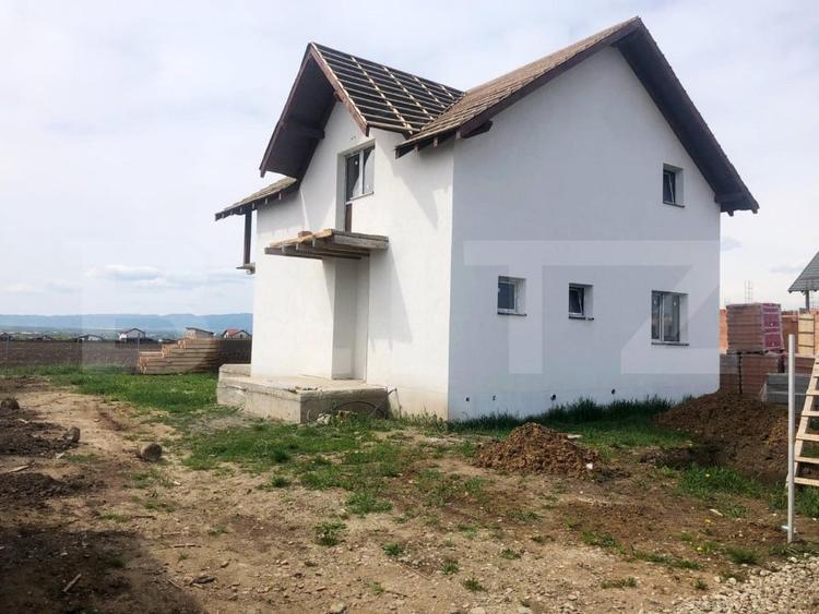Casă individuală cu 4 camere cu Teren 564 Mp în Bod
