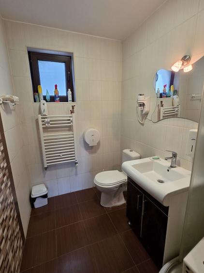 Casă cu 4 camere cu Teren 400 Mp în Olteni
