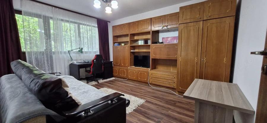 Apartament cu 2 camere decomandat în Drumul Taberei