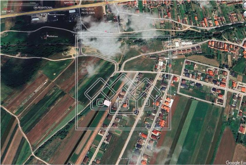 Teren Construcții intravilan de 500 mp, în Cristian
