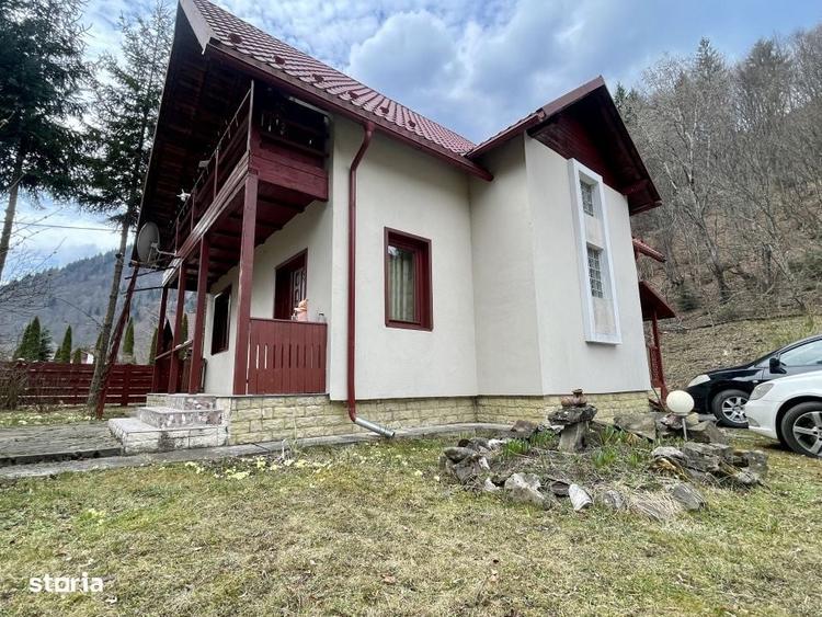 Casă cu 4 camere în Cazaci