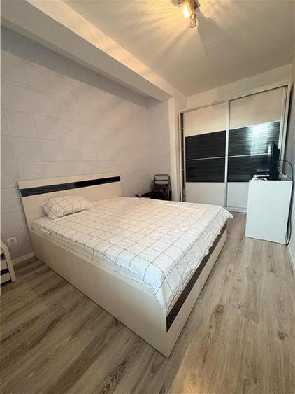 Apartament cu 2 camere semidecomandat, mobilat în Tomis Nord
