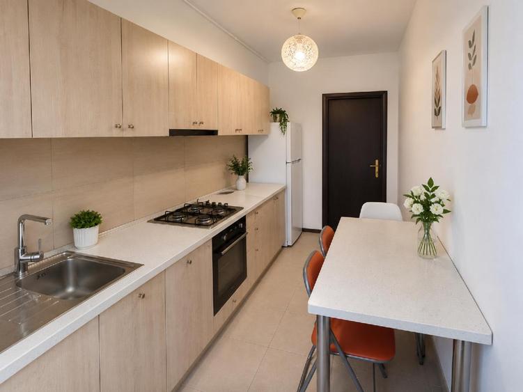 Apartament cu 2 camere semidecomandat, mobilat în Tineretului