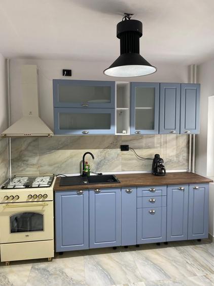 Apartament cu 4 camere decomandat în Brâncoveanu