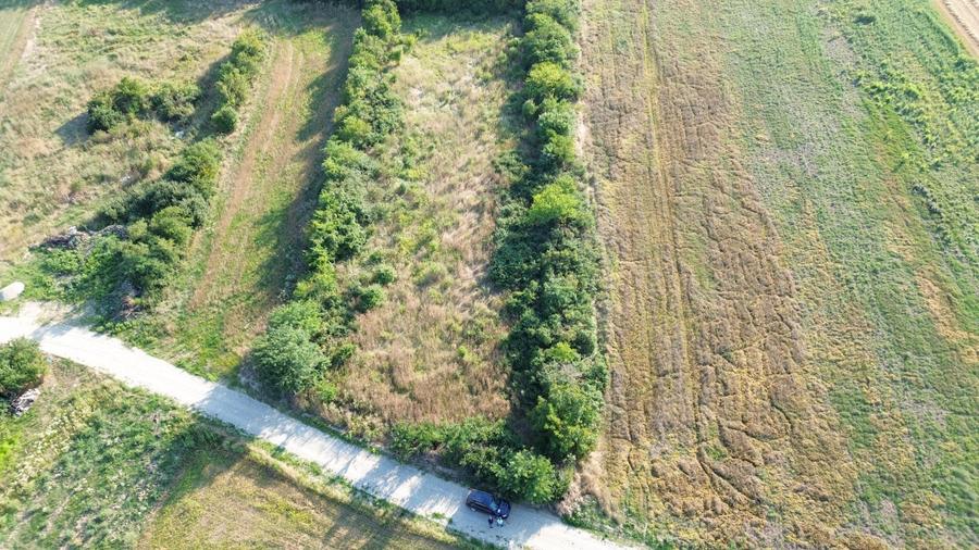 Teren Construcții intravilan de 3400 mp, în Periș