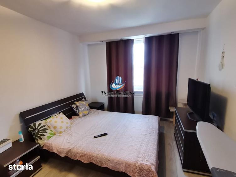 Apartament cu 3 camere semidecomandat în Ultracentral