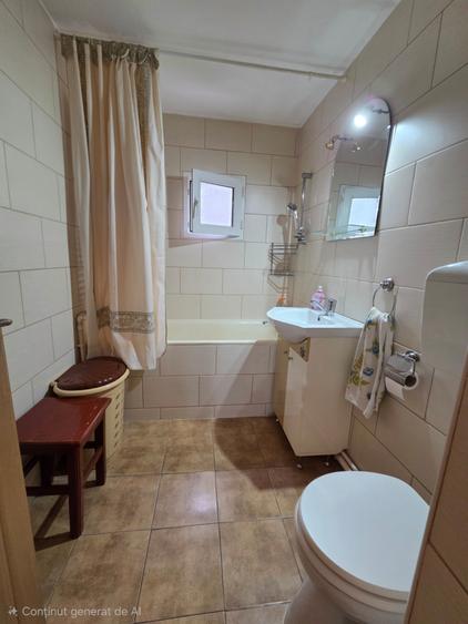 Apartament cu 2 camere decomandat în Calarași 4
