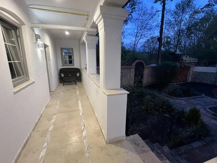 Casă cu 3 camere cu Teren 2000 Mp în Băcia