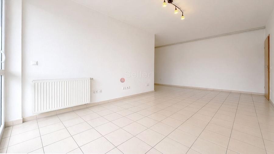Apartament cu 3 camere decomandat în Avantgarden