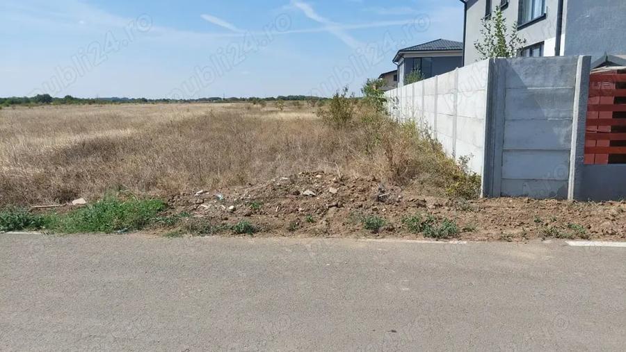 Teren de 400 mp, în Zurbaua