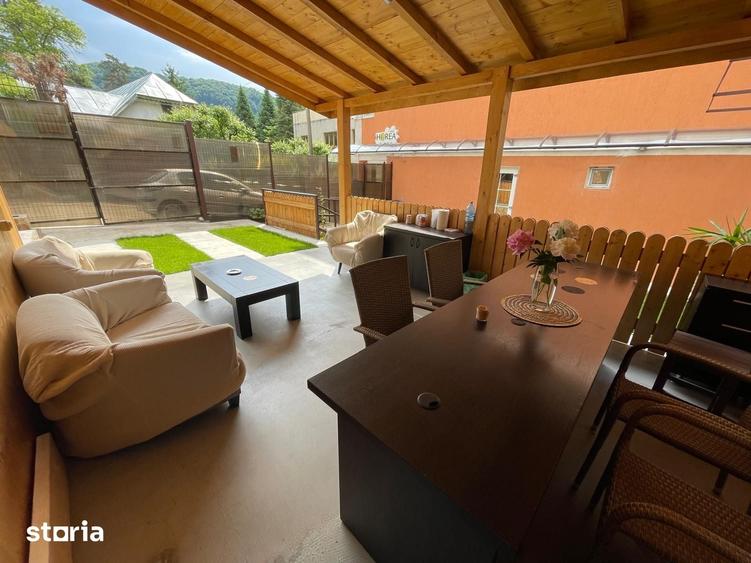 Casă cu 5 camere cu Teren 138 Mp în Central