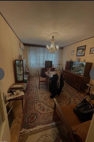 Apartament cu 3 camere decomandat în Mazepa 1