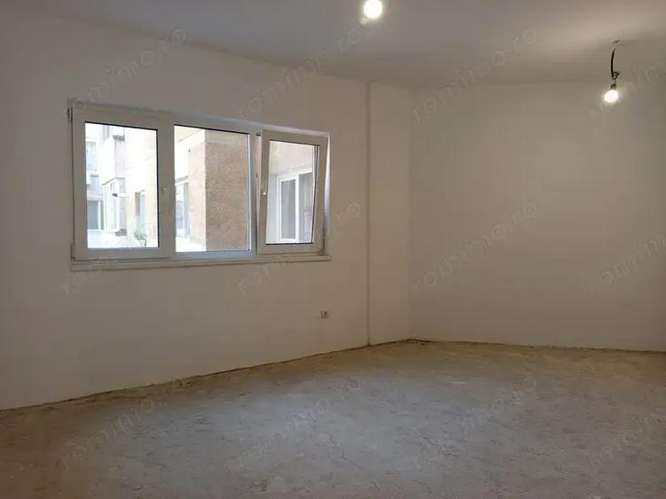 Apartament cu 2 camere decomandat în Horea
