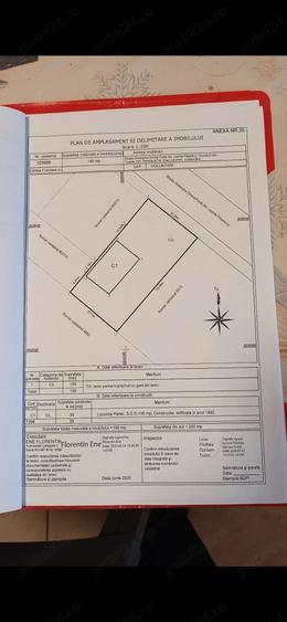 Casă cu Teren 200 Mp în Central