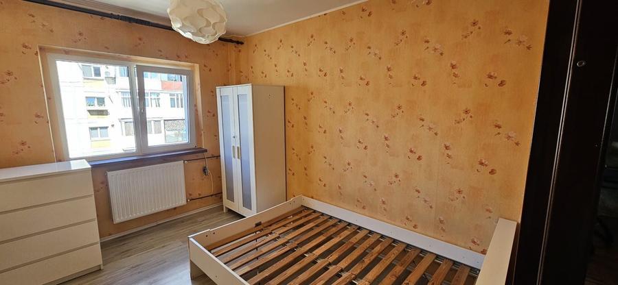Apartament cu 3 camere decomandat, mobilat în Militari