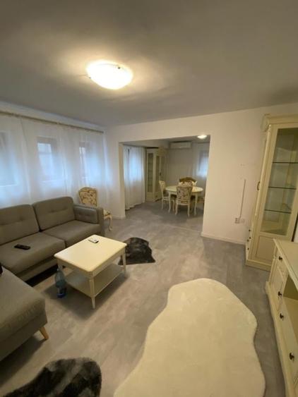 Apartament cu 2 camere semidecomandat în Floreasca