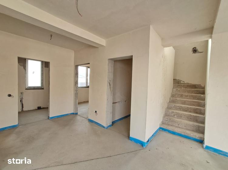 Casă cu 5 camere cu Teren 504 Mp în Chinteni