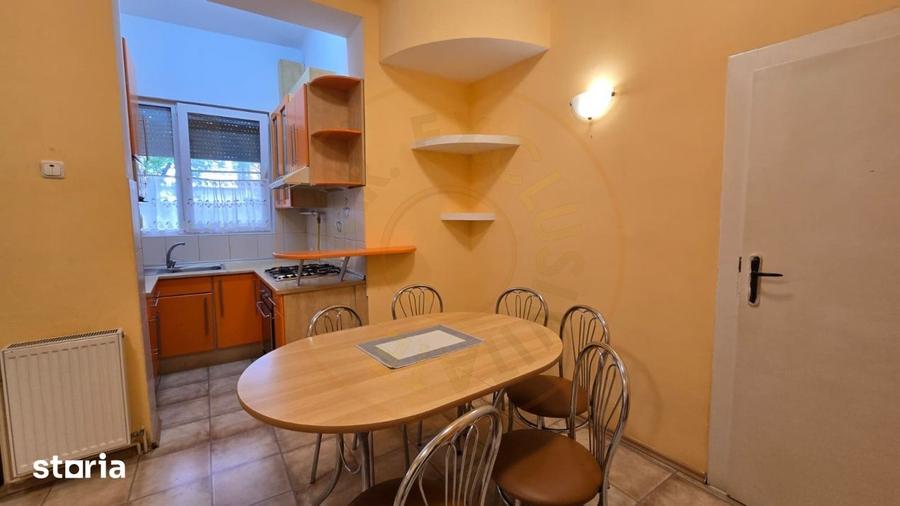 Apartament cu 3 camere decomandat în Titulescu