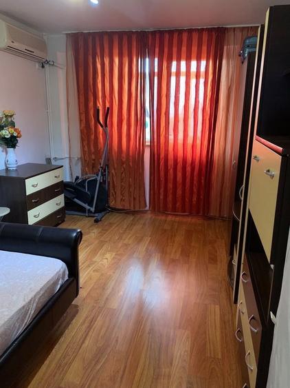 Apartament cu 2 camere decomandat în Berceni
