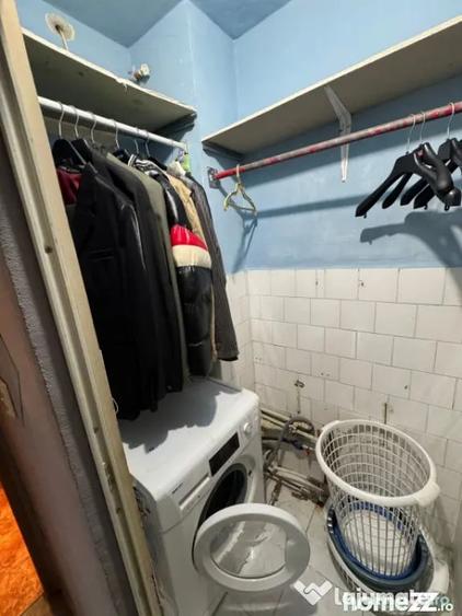 Apartament cu 3 camere decomandat în Republicii