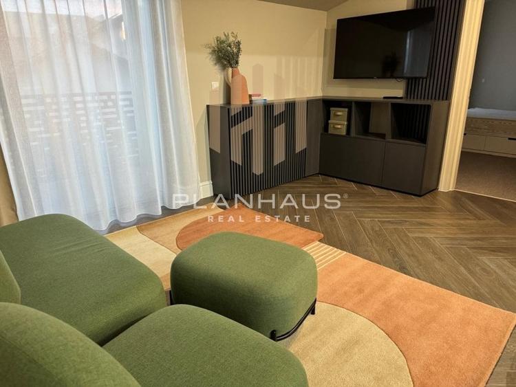 Apartament cu 3 camere decomandat, mobilat în Ultracentral