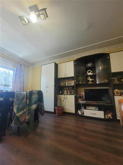 Apartament cu 3 camere decomandat, mobilat în Nord