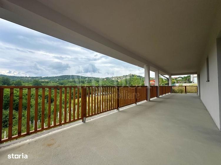 Casă cu 4 camere în Sălicea