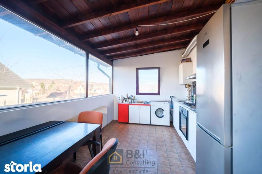 Apartament cu 4 camere în Bucium