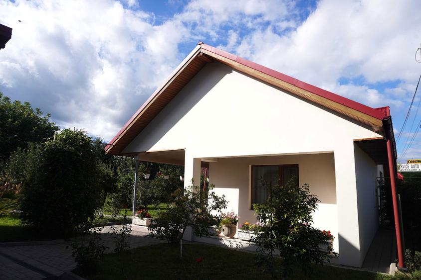 Casă cu 4 camere în Central