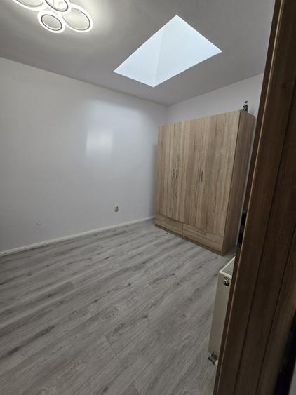 Casă cu 4 camere în Traian