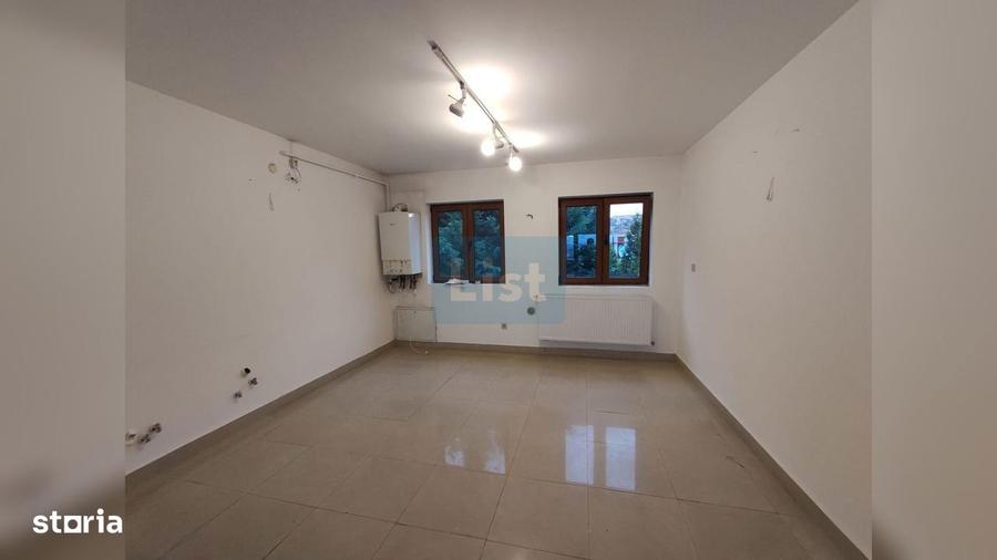 Apartament cu 4 camere în Andrei Mureșanu