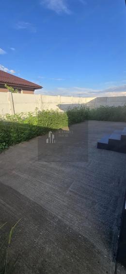Casă cu Teren 350 Mp în Vârteju