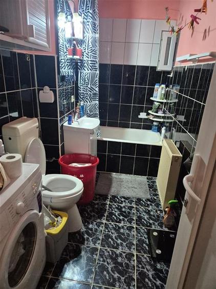 Apartament cu 2 camere decomandat, mobilat în Vasile Aaron