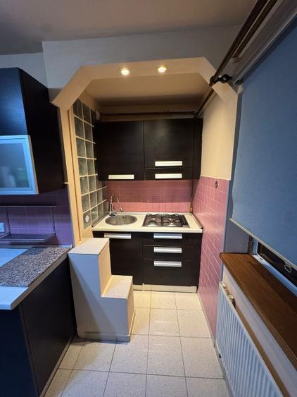 Apartament cu 3 camere decomandat în Lipovei