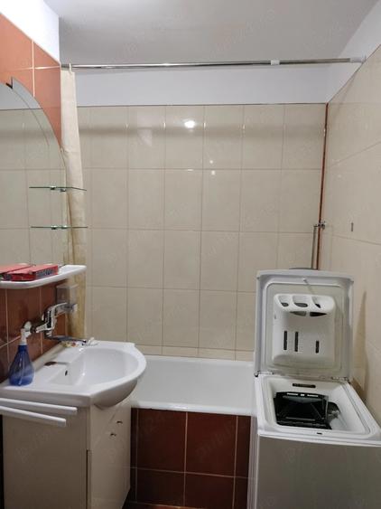 Apartament cu 2 camere decomandat în Craiter
