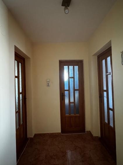 Apartament 3 camere decomandat | Zona Șagului | 2 balcoane | Centrală proprie | - 4