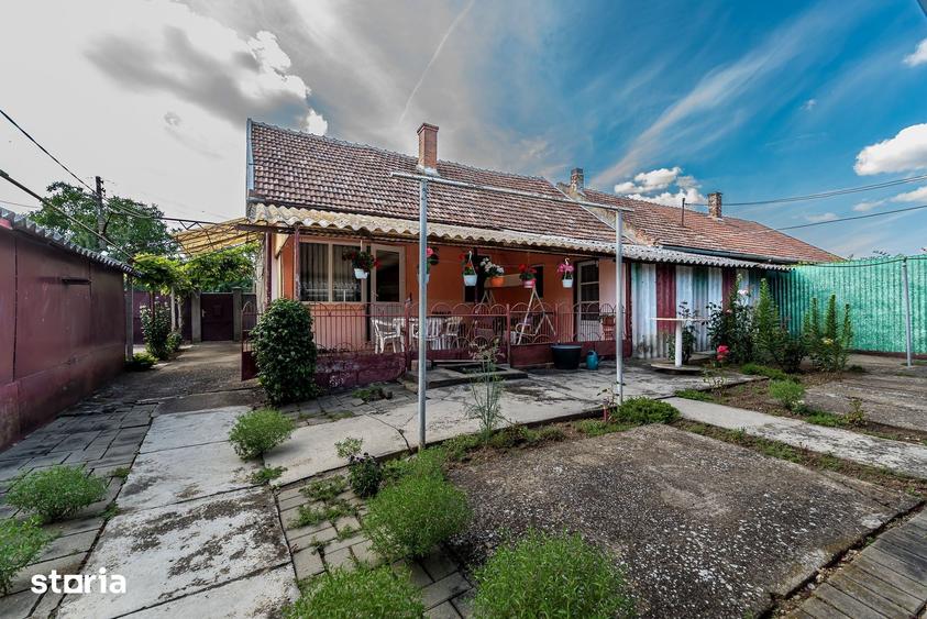 Casă cu 3 camere cu Teren 330 Mp în Central