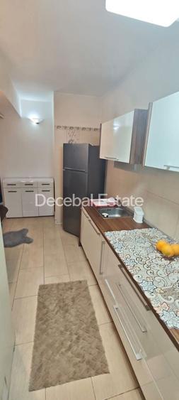 Apartament cu 2 camere decomandat, mobilat în Titan