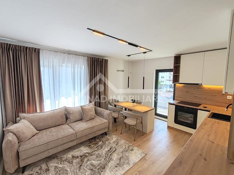 Apartament cu 3 camere semidecomandat, mobilat în Mărăști