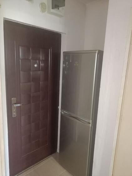 Apartament cu 2 camere semidecomandat în Florești