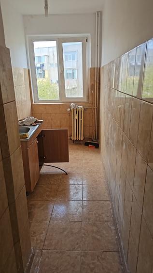 Apartament cu 2 camere nedecomandat în Inel II