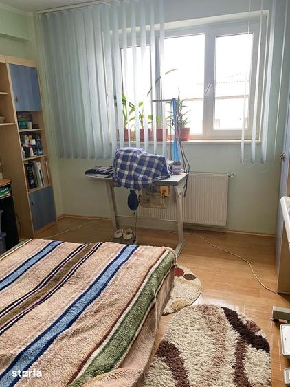 Apartament 3 camere, 2 bai, ultracentral, decomandat, 85 mp+boxa 12 mp - 1