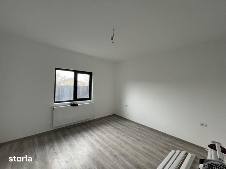 Casă cu 3 camere cu Canalizare în Valu lui Traian